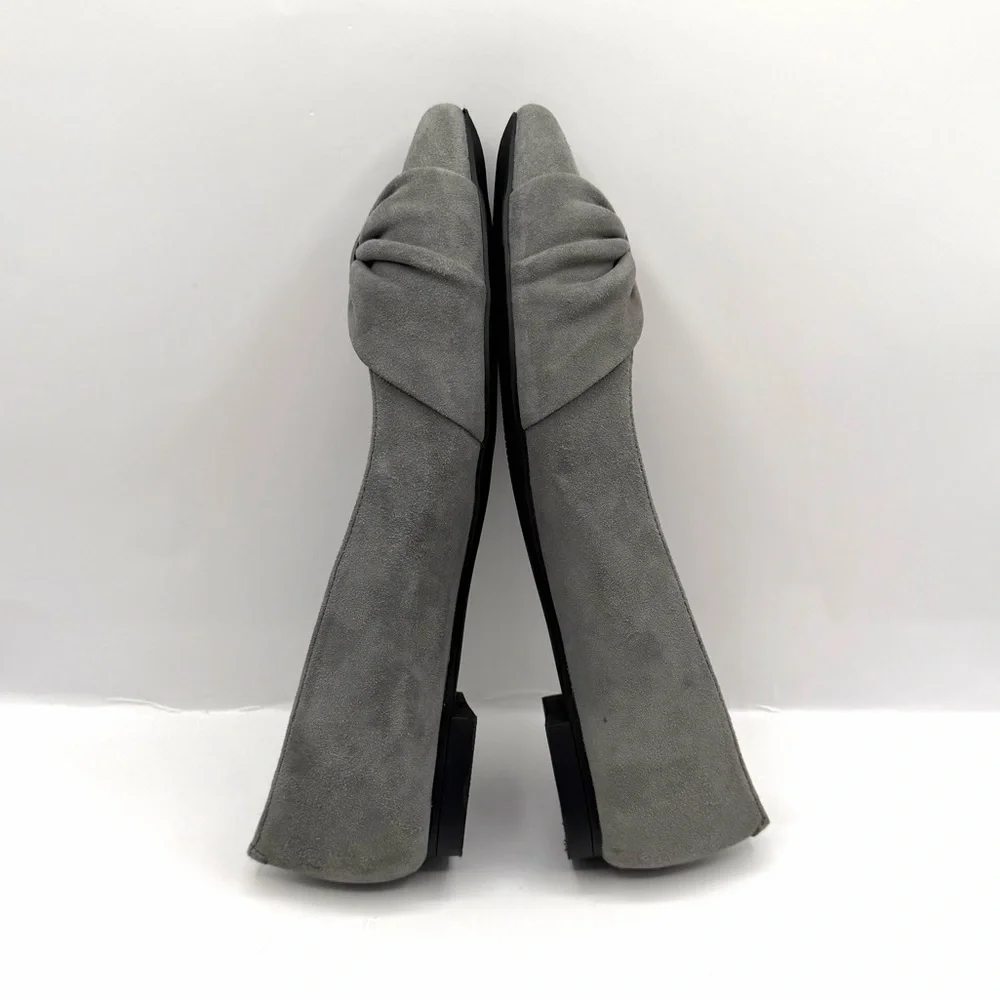 Vionic Grey Suede Flats – Comfort and Modern Style - Picture 5 of 8